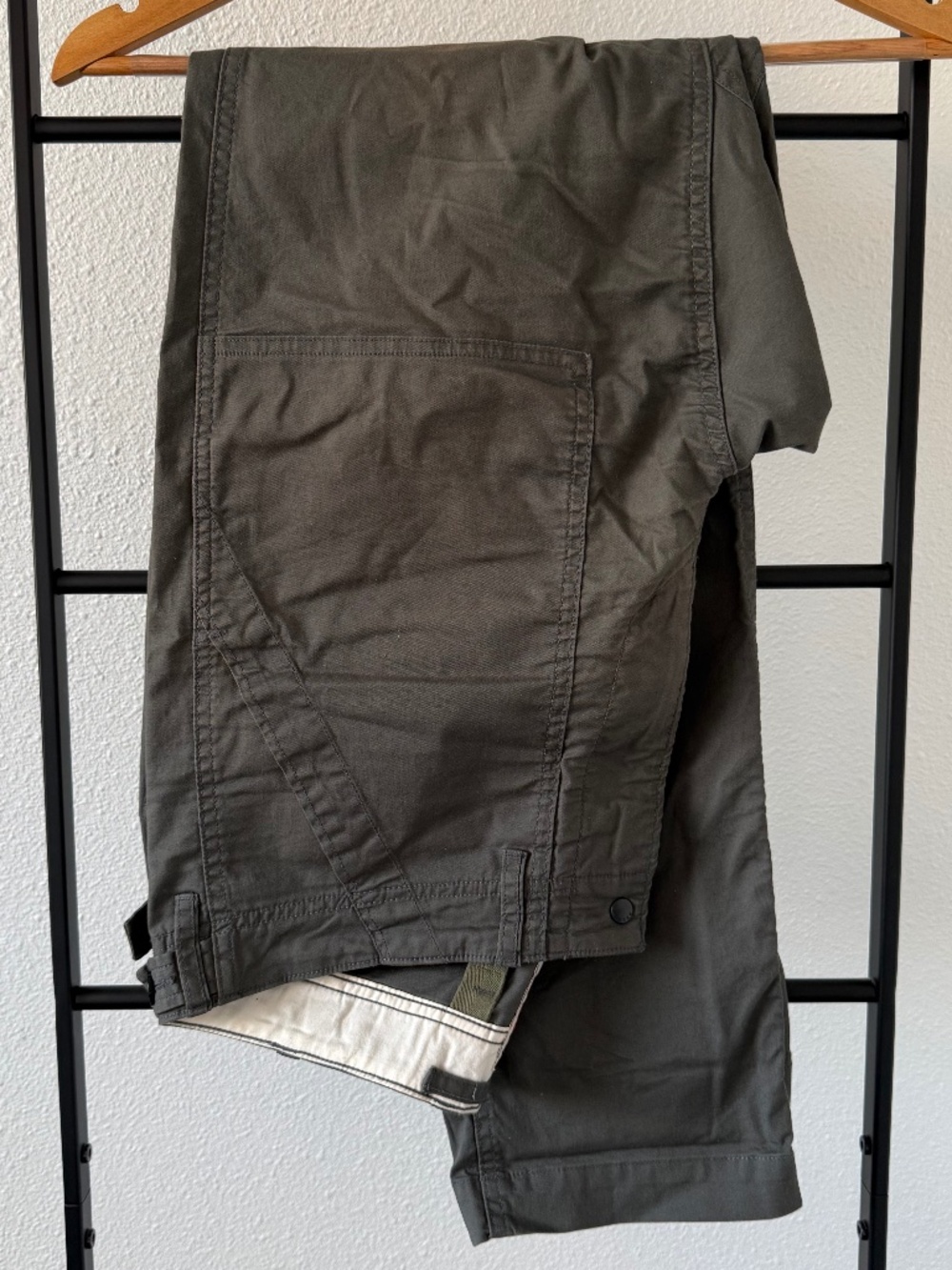 Relwen Flyweight Flex Chino – Lightweight Stretch Sateen